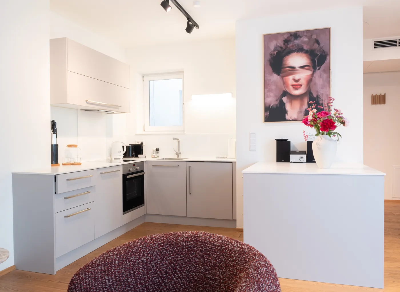 Double Mint with Balcony — photo 8